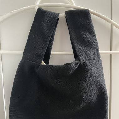 Schwarze Handtasche 