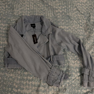 Boohoo kurze Jeansjacke hellblau