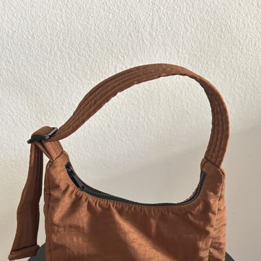 shoulder bag