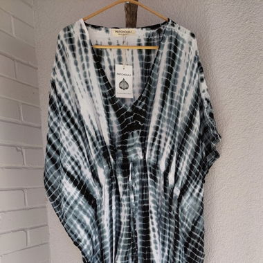 Boho-Chic Tie-Dye Kaftan – Free Size