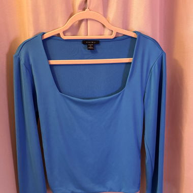 pull bleu 