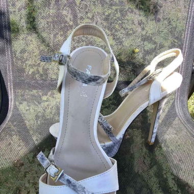 Sandales blanches 37