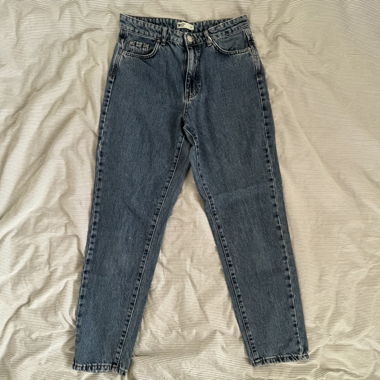 mom jeans