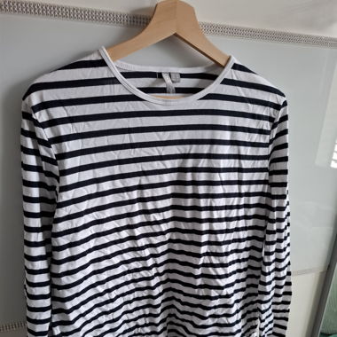 Pulli gestreift