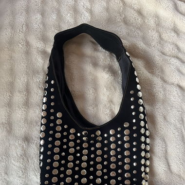 Sac en cuir à clous 