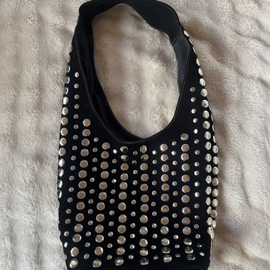 Sac en cuir à clous 