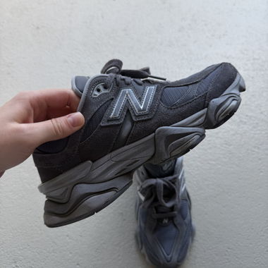 New Balance 9060 Sneakers