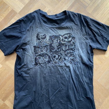 T-shirt avec perles en forme de chouette
