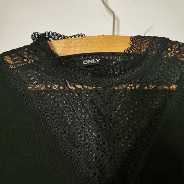 Longsleeve schwarz Only Gr. M