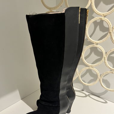 Stiefel mit Absatz 