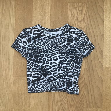 Crop-Top T-Shirt, Leopardenmuster