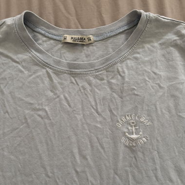 T-shirt bleu 