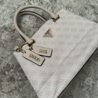 Sac bandoulière GUESS rose
