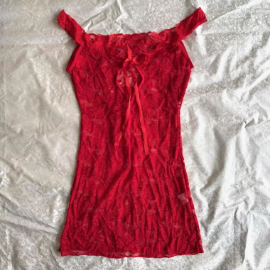 “That type of girl” bow detailing red lace dress