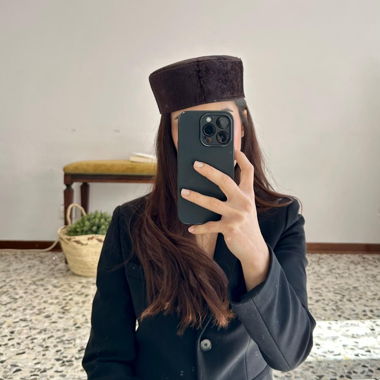 Velvet hat handmade in brown.