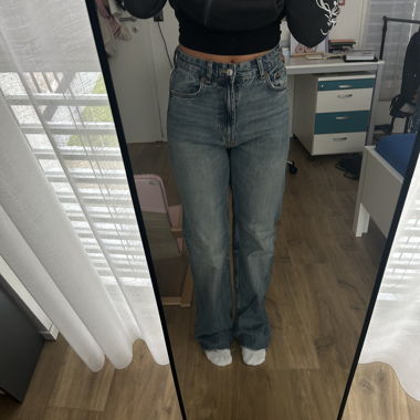regular jeans