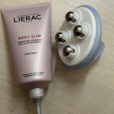 Lierac Body-Slim con massaggiatore anti-cellulite