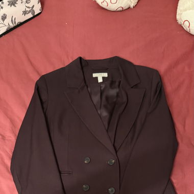 purple blazer