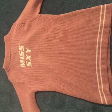 Wiss Basic Sweater