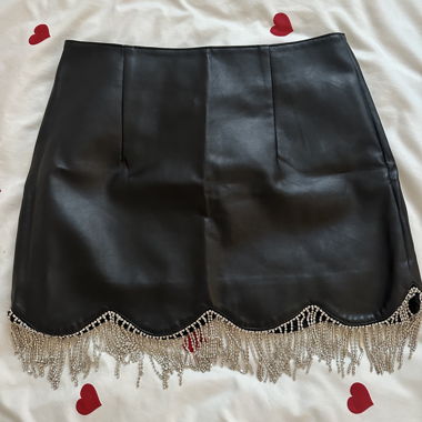 Jupe mini noire à franges