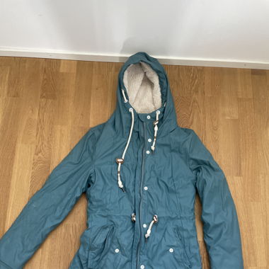 Wasserfester Wintermante