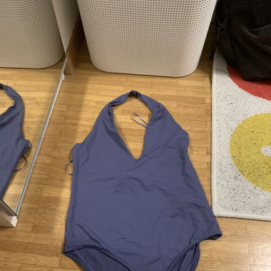 Body suit 