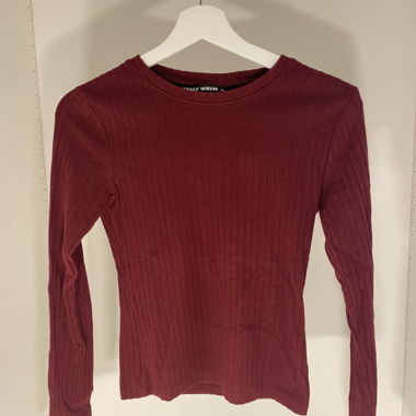 Bordeaux long-sleeve top