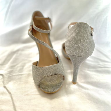 Silver sequin pumps Anna Field