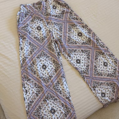 Pantaloni Boho a gamba larga con stampa Paisley
