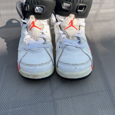 Basket Jordan taille 30