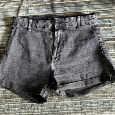 Bershka Jeans Shorts schwarz 40