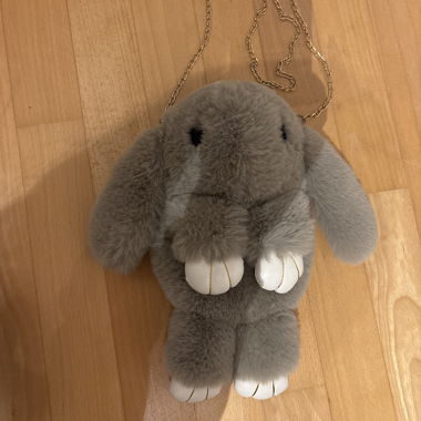 Plüsch-Hasentasche mit Kette