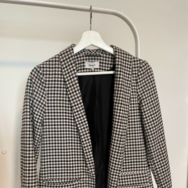 Langer Blazer