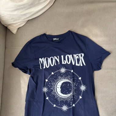 Moon Lover T-shirt 