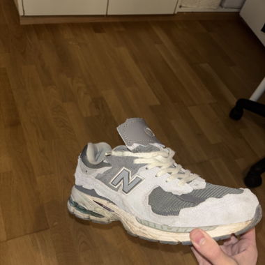 Nb 2002r