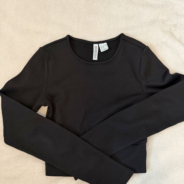 H&M BASIC schwarzes Langarmshirt