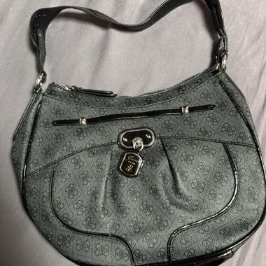 Guess Shoulder Bag