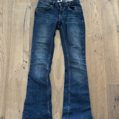 Jeans Subdued
