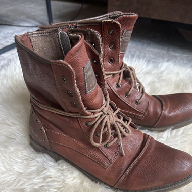 Schnürstiefel MUSTANG