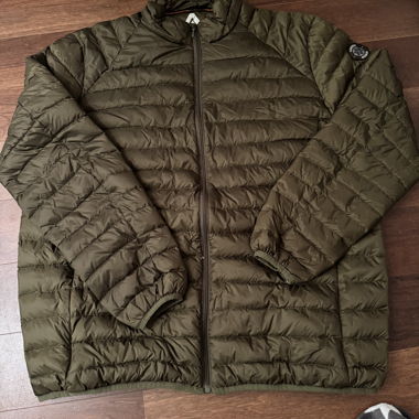 Daunenjacke olivegrün
