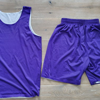 Tank Top und Shorts - Trikot für Sport (L)