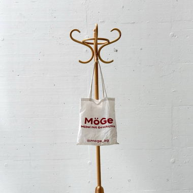 Eleganter Holz Kleidetsänder 