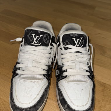 Lv trainers