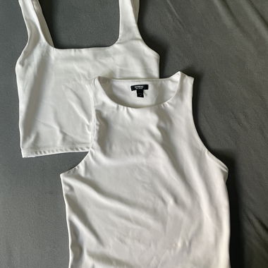 2 white tanks XS 