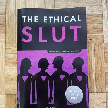 The Ethical Slut Book (inglese)