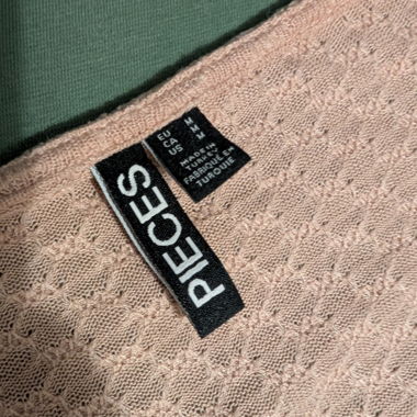 Blusa in pizzo Pieces rosa
