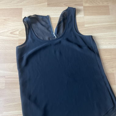 Haut noir avec zip