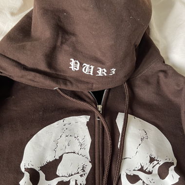 pure skull hoodie