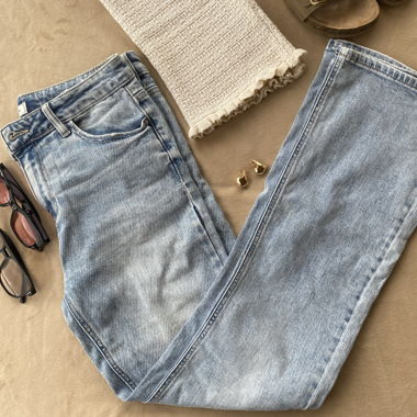 Flared Jeans