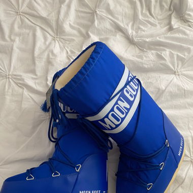 Moonboots